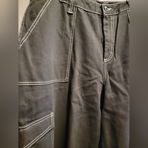 HOT TOPIC Black & White Hi-Rise Carpenter Pants Size 20 - Picture 6 of 13